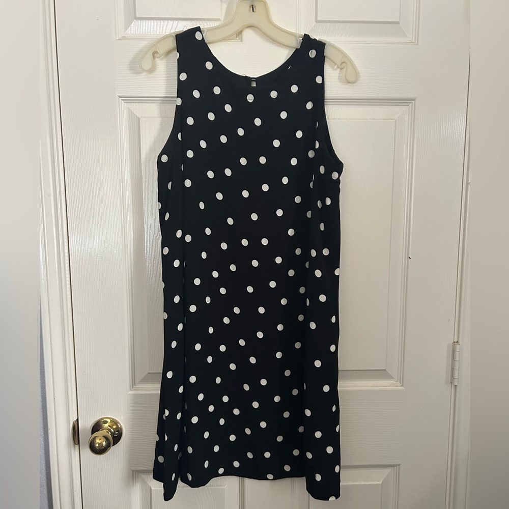 EUC 14P Jones New York Black and White Polka Dot Swing Dress